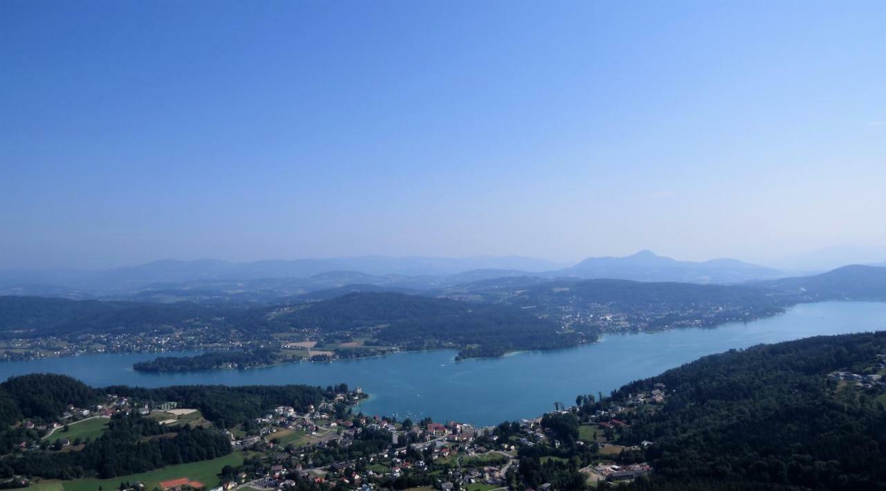 Ferienwohnungen Irmgard Olipitz Velden am Woerthersee Exterior photo